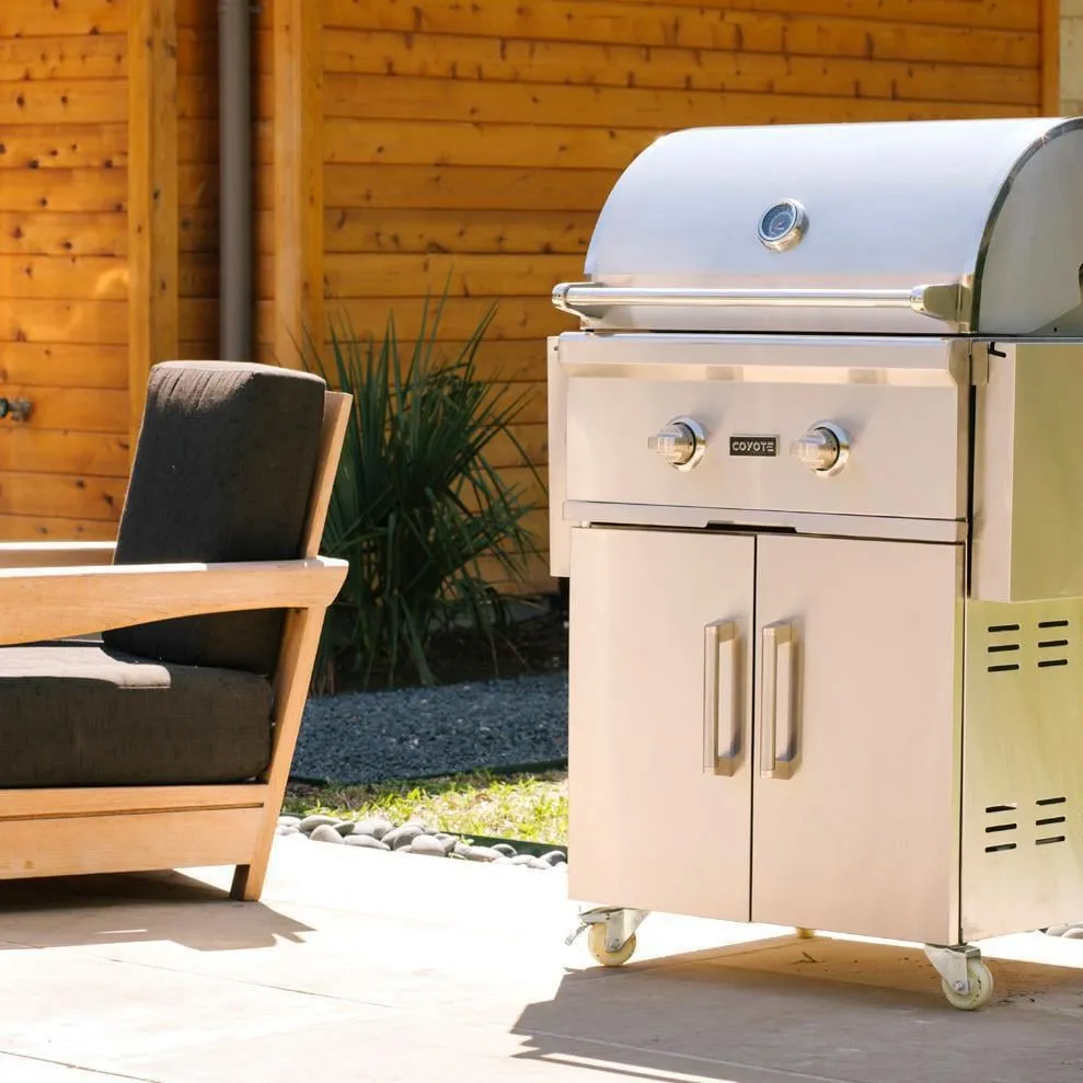 Coyote Grills: 28" Coyote C-Series Grill on Cart, w/ Interior Lights