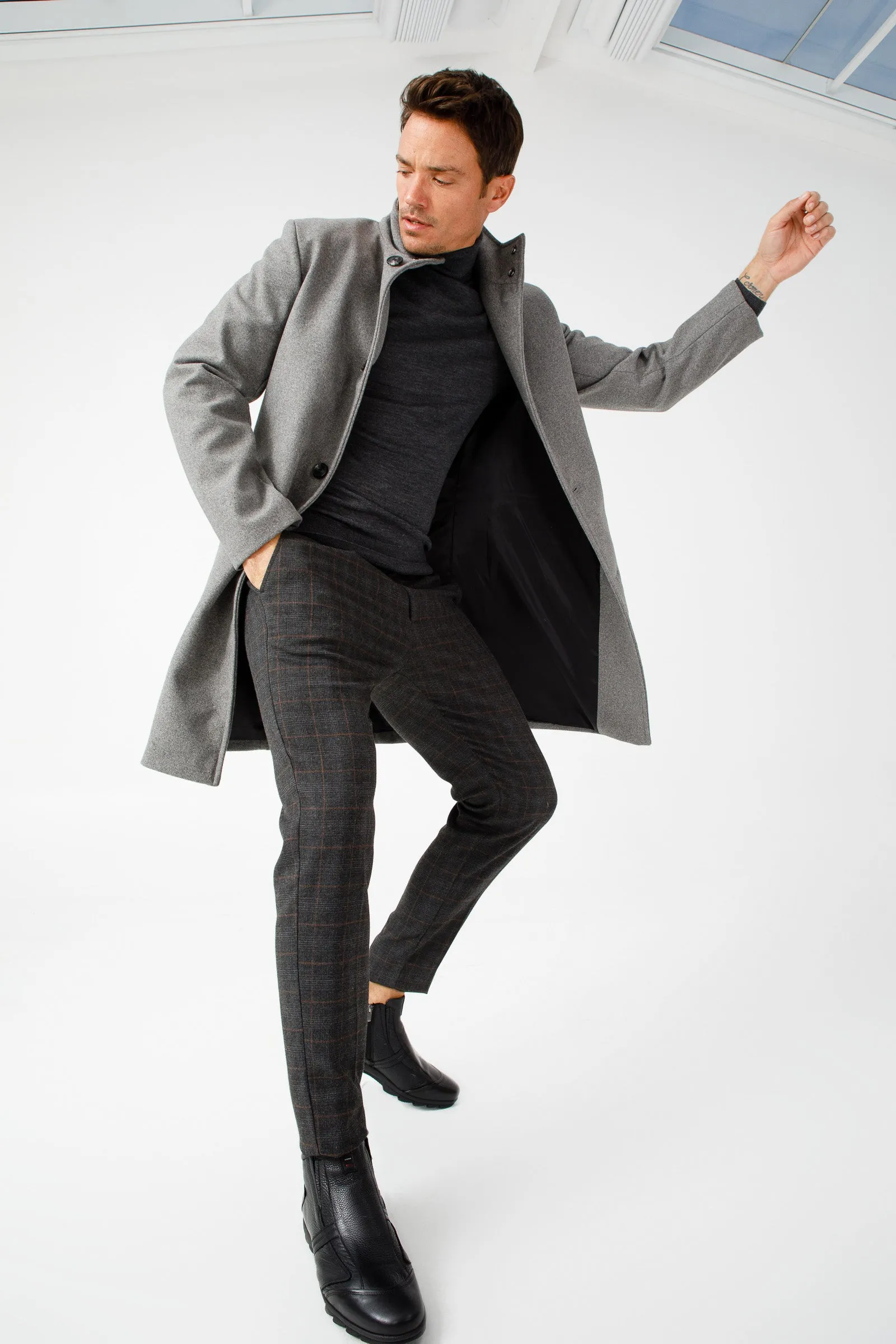 The Montreal Black Leather Casual Zip-Up Ankle Men Boot